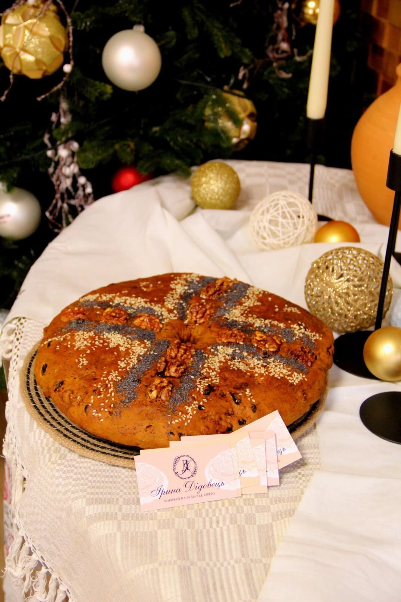 Коровай з гербом та прапором України випікають на Чернігівщині