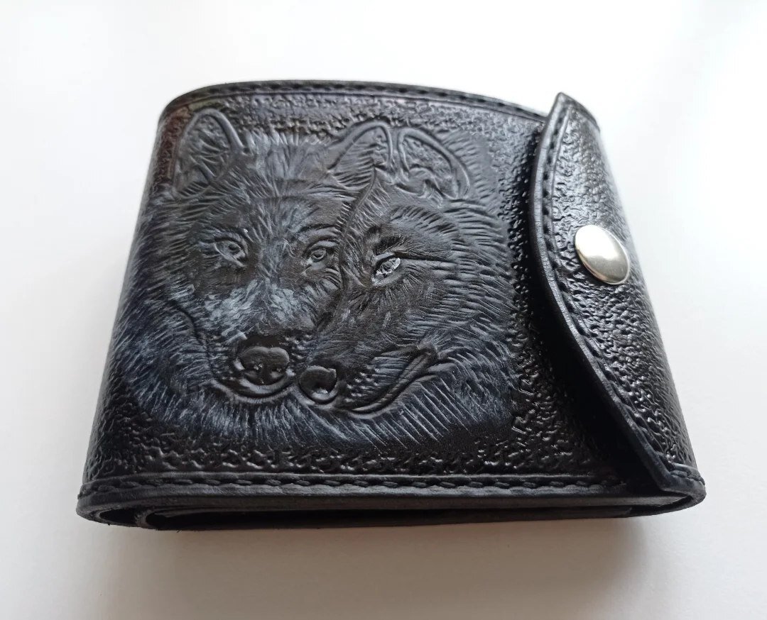 У Ніжині на Чернігівщині можна замовити вироби із зображенням  національної атрибутики та іншими прикрасами